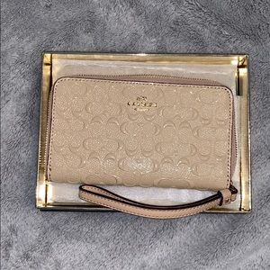 Coach wristlet/wallet/phone holder